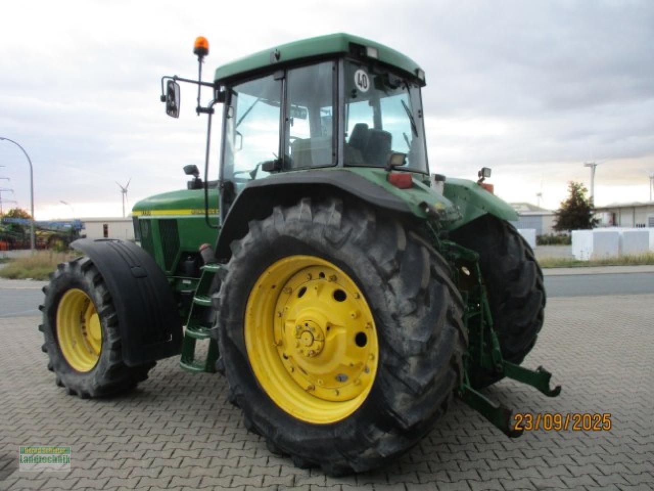Traktor typu John Deere 7710 TLS  Kriechgang, Gebrauchtmaschine v Büren (Obrázek 2)