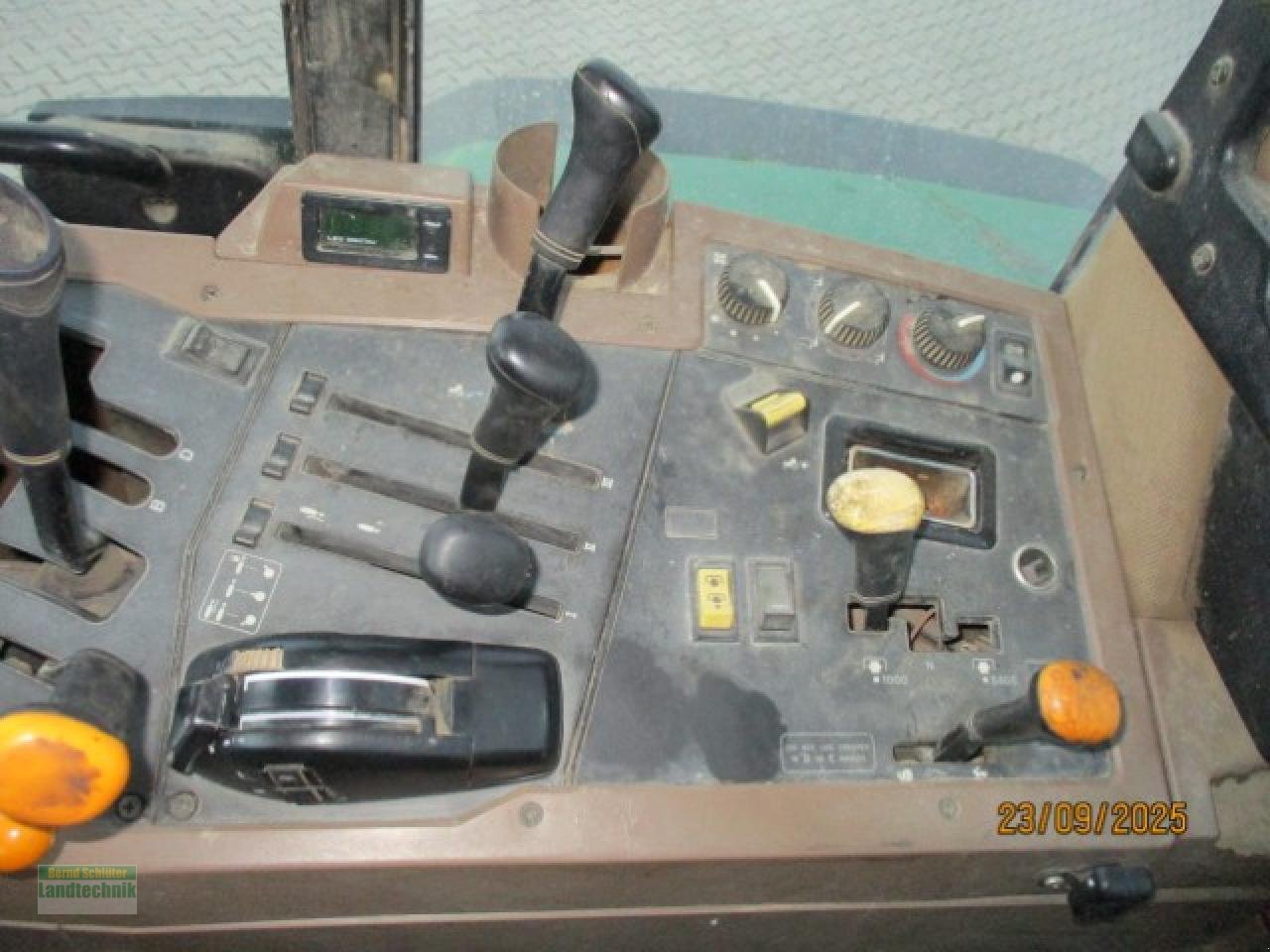 Traktor typu John Deere 7710 TLS  Kriechgang, Gebrauchtmaschine v Büren (Obrázek 11)