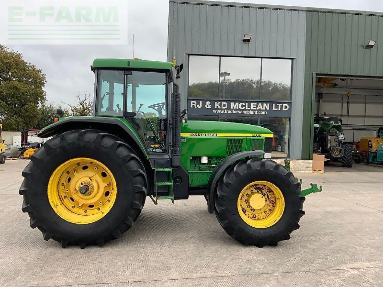 Traktor typu John Deere 7710 tractor, Gebrauchtmaschine v SHAFTESBURY (Obrázek 1)