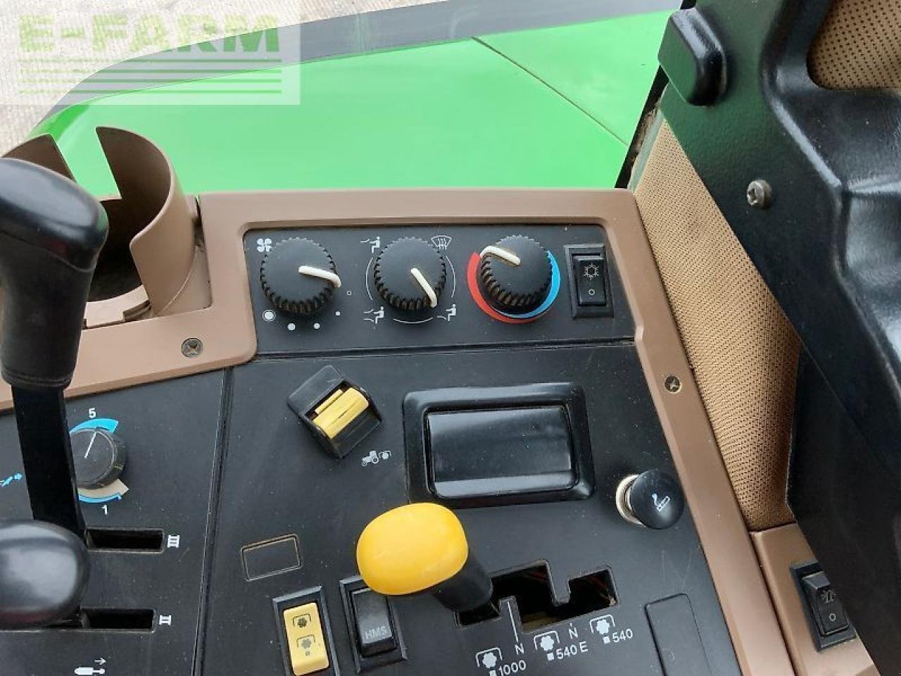 Traktor typu John Deere 7710 tractor, Gebrauchtmaschine v SHAFTESBURY (Obrázek 25)