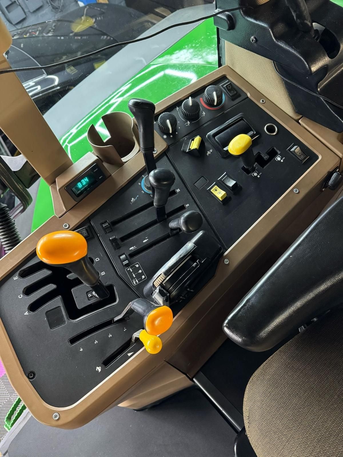 Traktor za tip John Deere 7710, Gebrauchtmaschine u Vriezenveen (Slika 6)