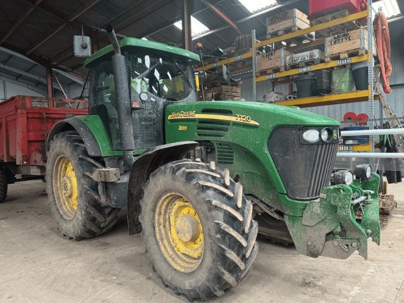 Traktor del tipo John Deere 7720, Gebrauchtmaschine In Richebourg