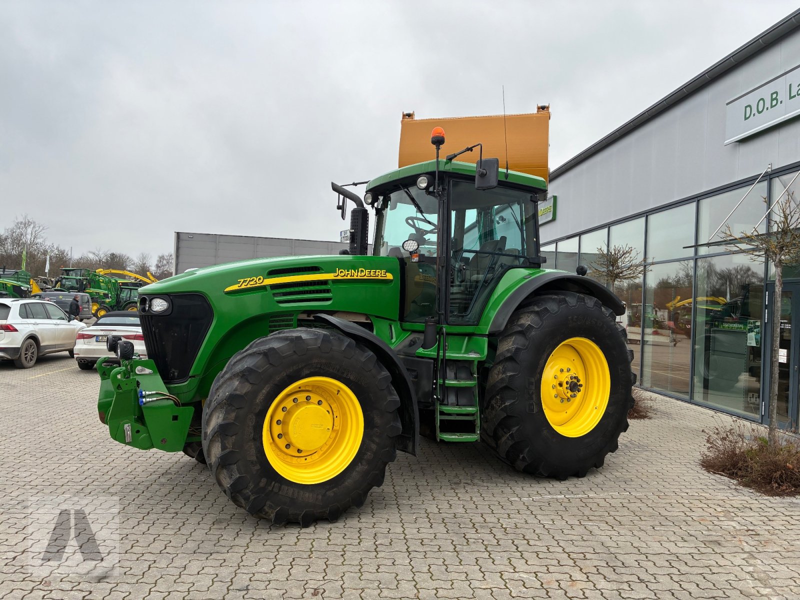 Traktor типа John Deere 7720, Gebrauchtmaschine в Langweid am Lech (Фотография 2)
