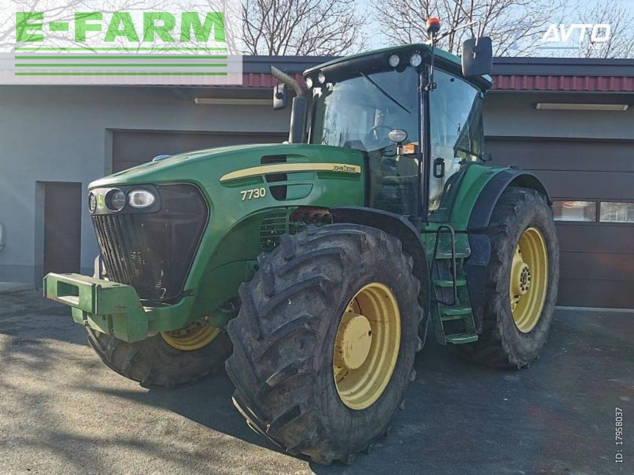 Traktor of the type John Deere 7730, Gebrauchtmaschine in SV. TROJIC (Picture 3)