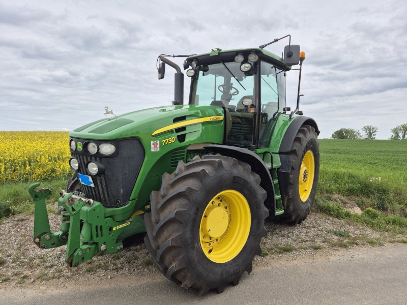 Traktor des Typs John Deere 7730, Gebrauchtmaschine in Kolitzheim (Bild 1)