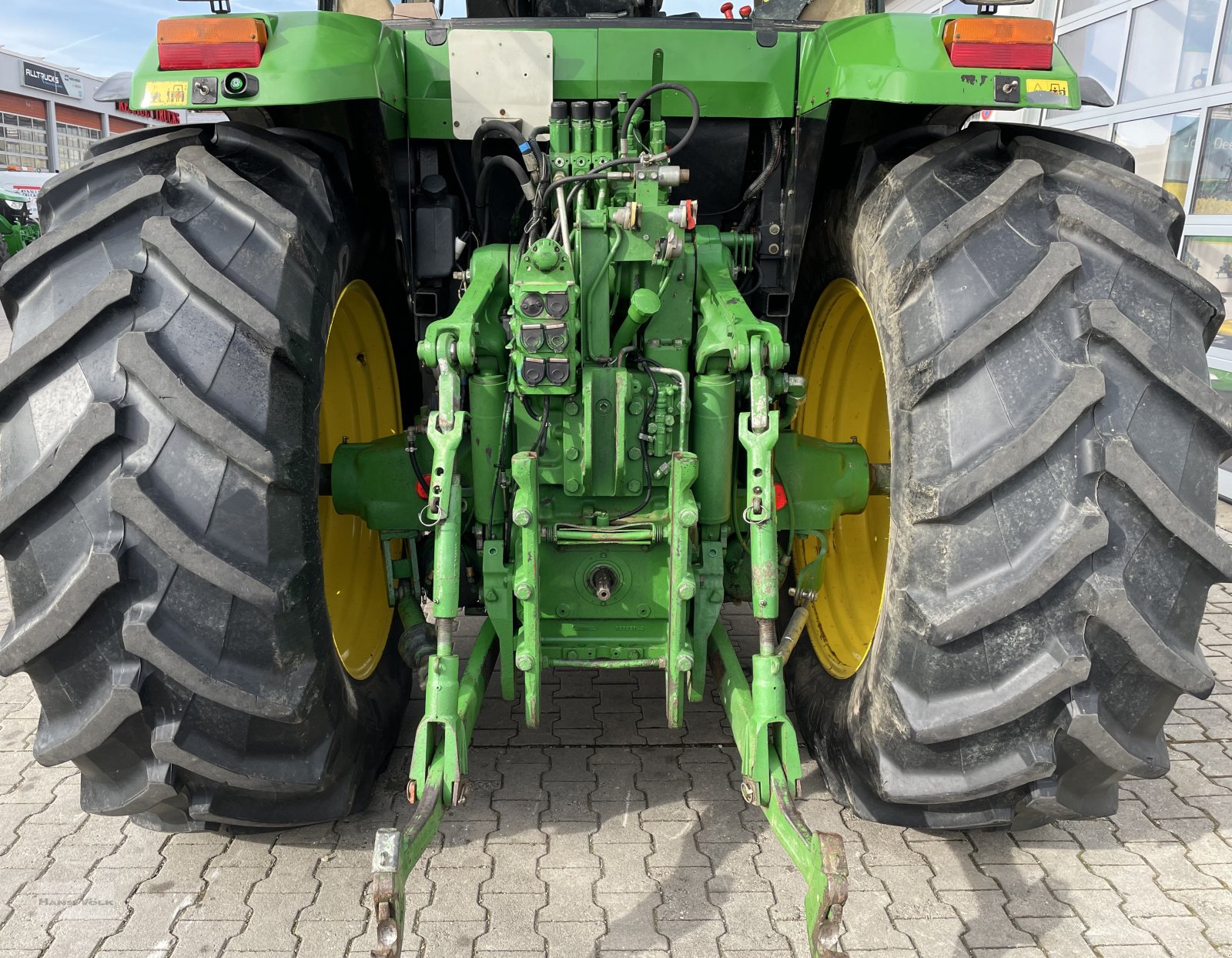 Traktor des Typs John Deere 7800, Gebrauchtmaschine in Eggenfelden (Bild 4)