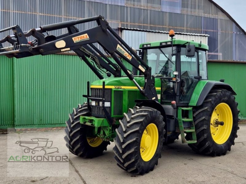 Traktor typu John Deere 7810 PowerQuad + FL, Gebrauchtmaschine w Liebenwalde