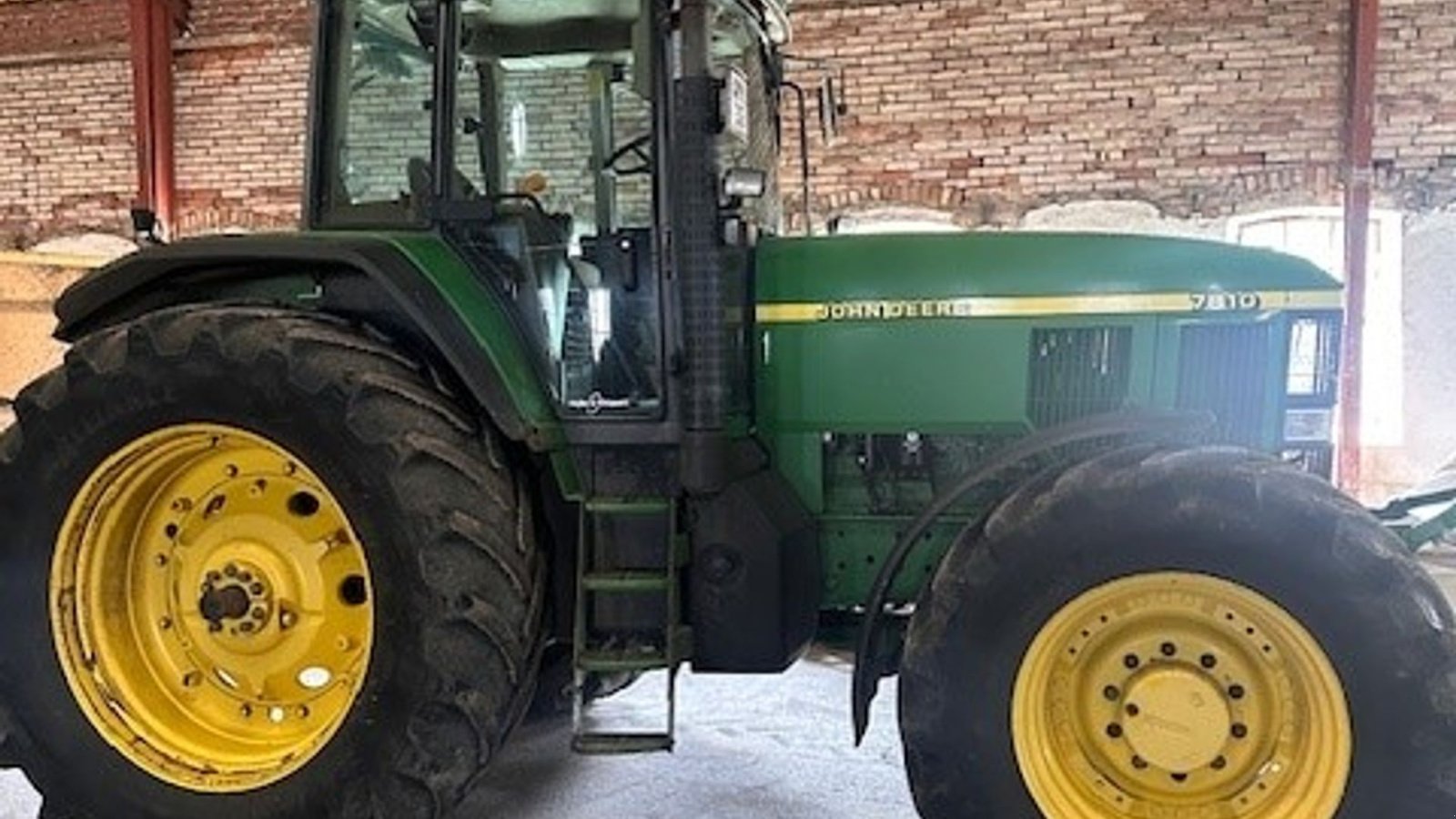 Traktor от тип John Deere 7810, Gebrauchtmaschine в Brørup (Снимка 1)