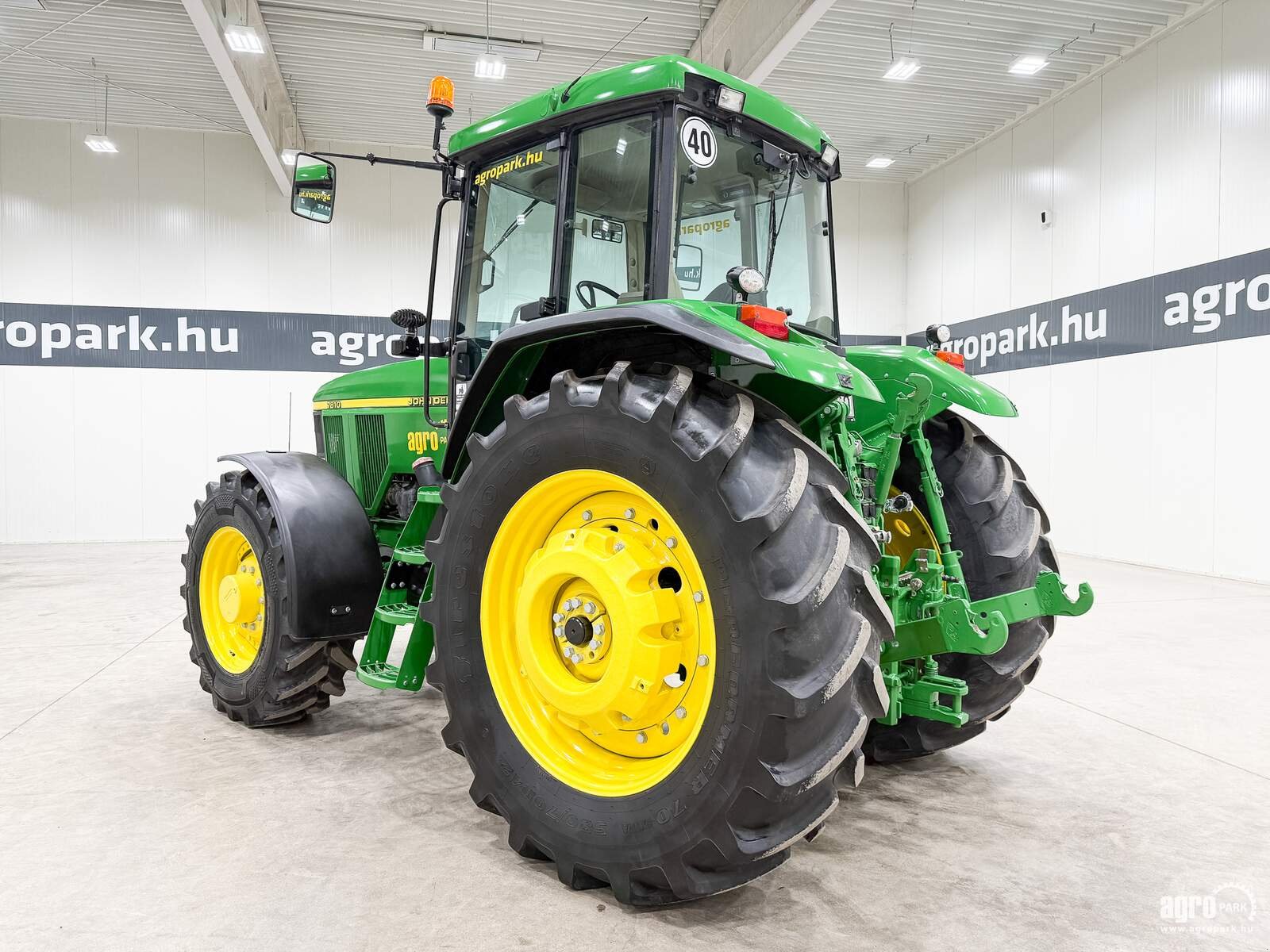 Traktor типа John Deere 7810, Gebrauchtmaschine в Csengele (Фотография 4)