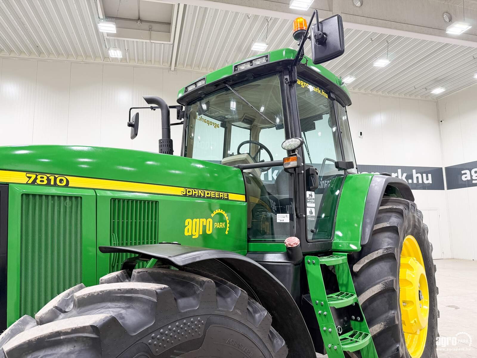 Traktor типа John Deere 7810, Gebrauchtmaschine в Csengele (Фотография 26)