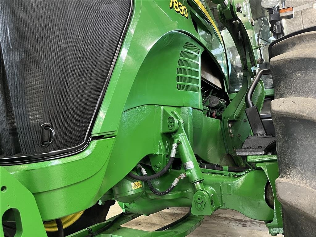 Traktor van het type John Deere 7830 PowerQuard, Gebrauchtmaschine in Haderup (Foto 13)
