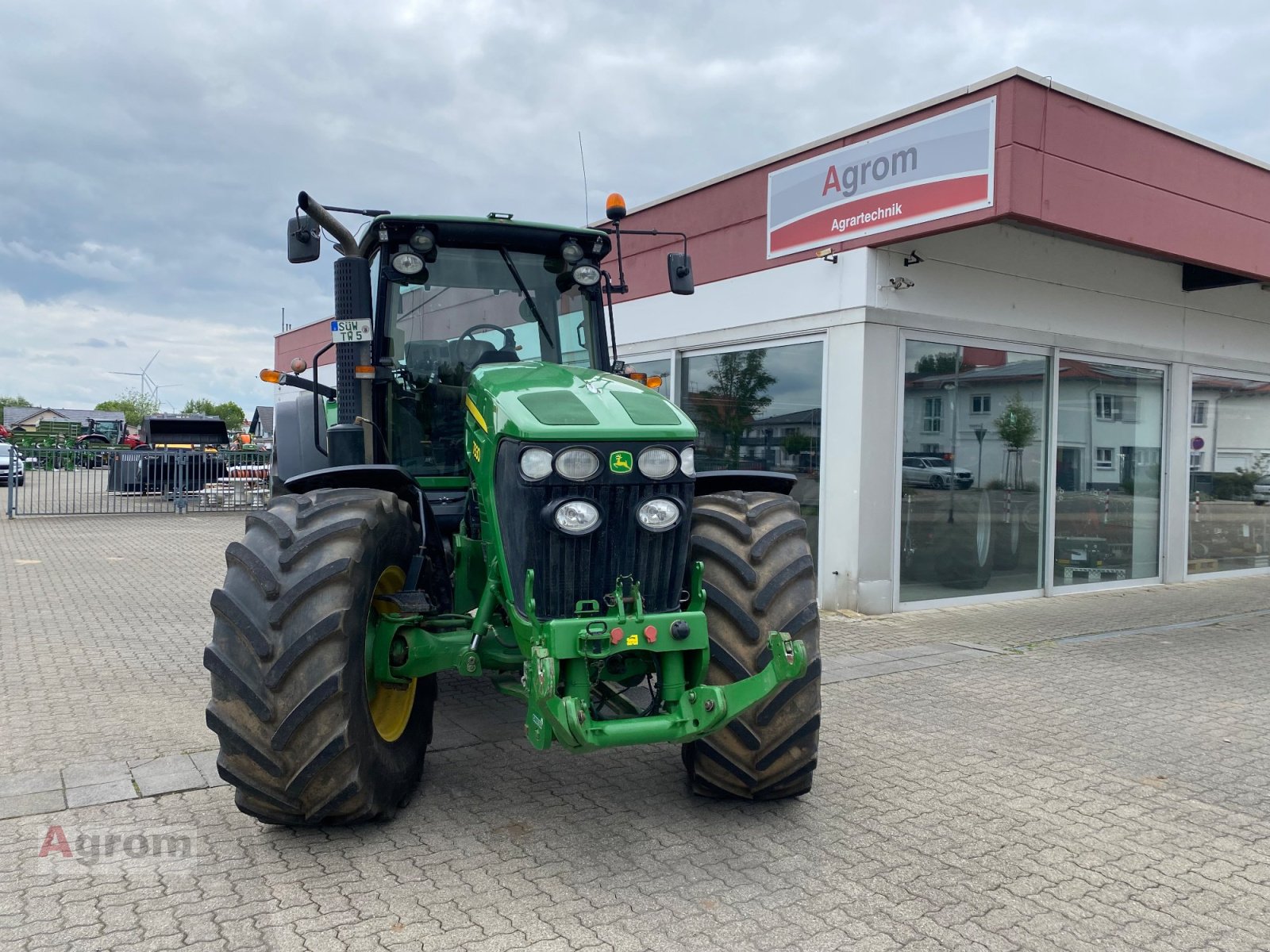 Traktor of the type John Deere 7830, Gebrauchtmaschine in Harthausen (Picture 1)