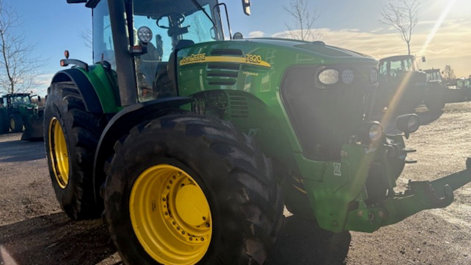 Traktor του τύπου John Deere 7920 AUTOPOWER M AUTOTRAC READY, FRONTLIFT, Gebrauchtmaschine σε Dronninglund (Φωτογραφία 5)
