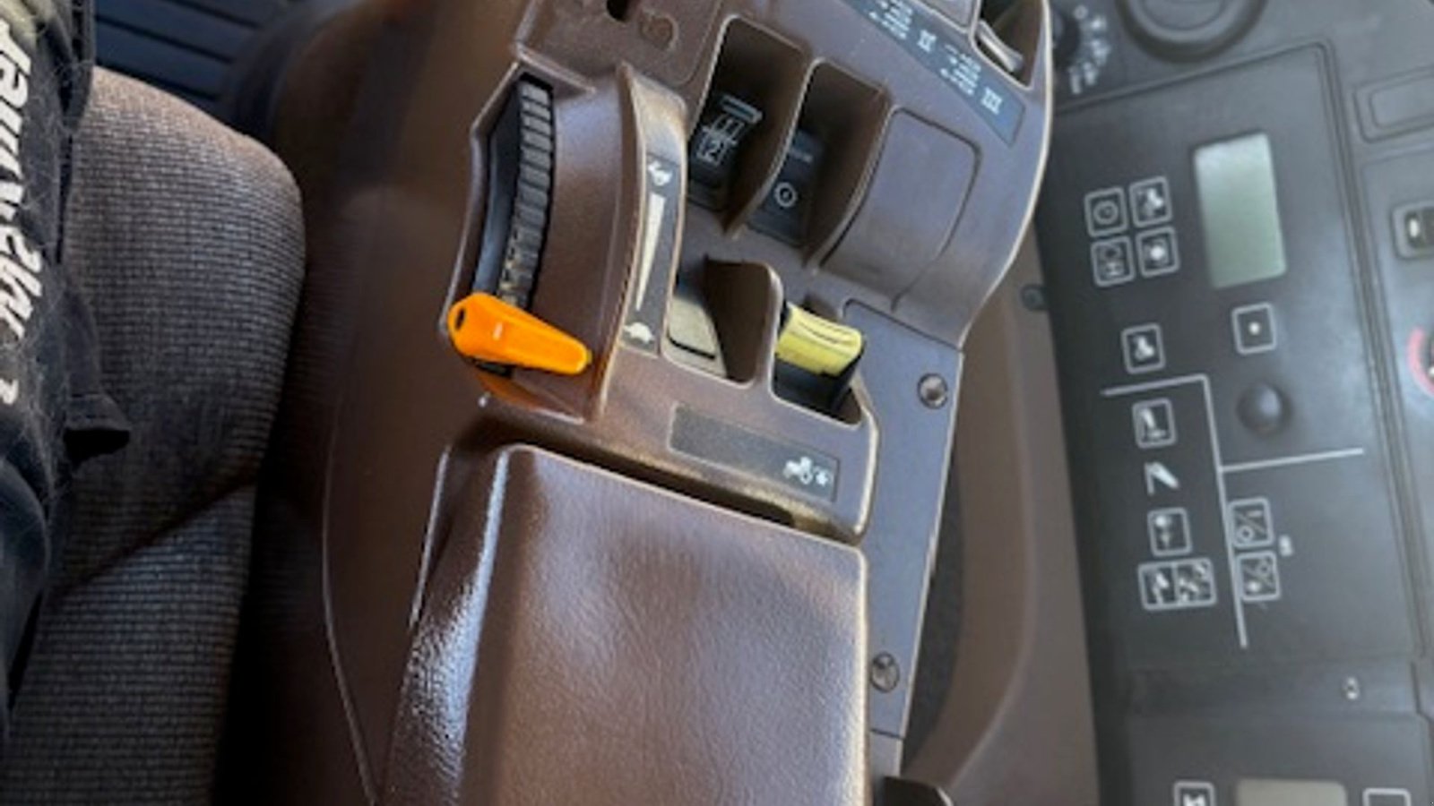 Traktor του τύπου John Deere 7920 AUTOPOWER M AUTOTRAC READY, FRONTLIFT, Gebrauchtmaschine σε Dronninglund (Φωτογραφία 18)