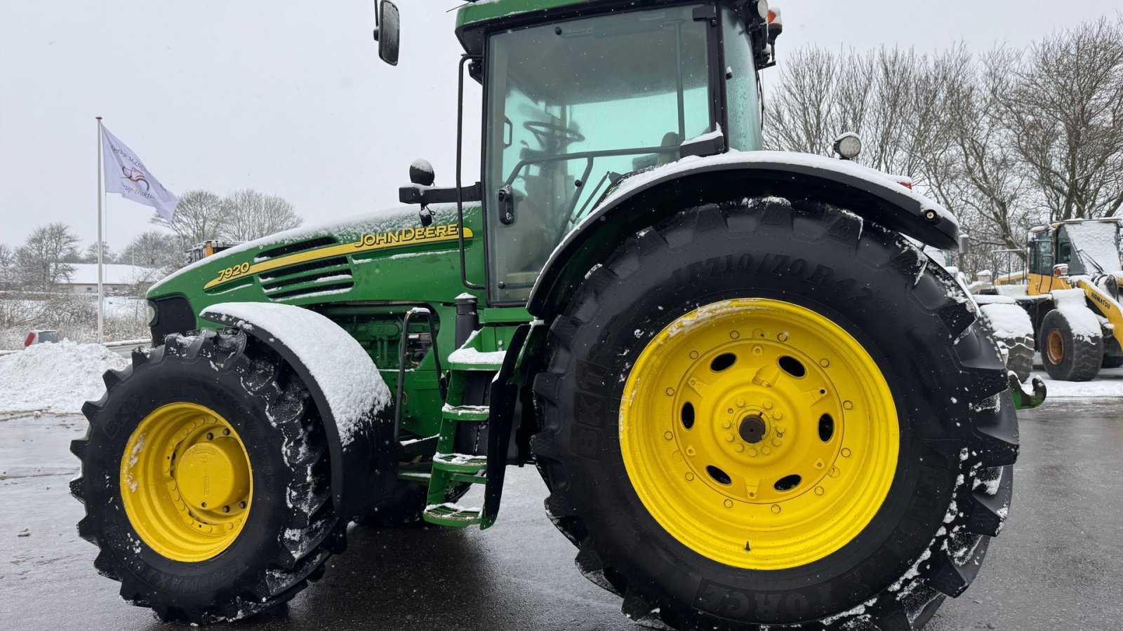 Traktor typu John Deere 7920 EKSTREM FLOT OG NÆSTEN NYE DÆK!, Gebrauchtmaschine v Nørager (Obrázok 5)