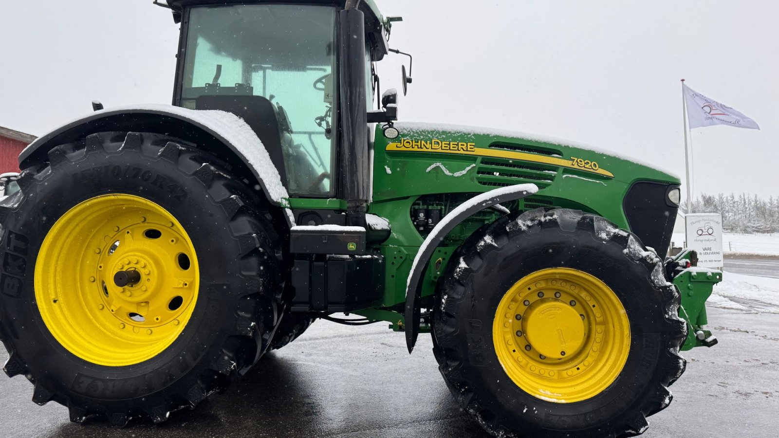 Traktor typu John Deere 7920 EKSTREM FLOT OG NÆSTEN NYE DÆK!, Gebrauchtmaschine v Nørager (Obrázok 10)