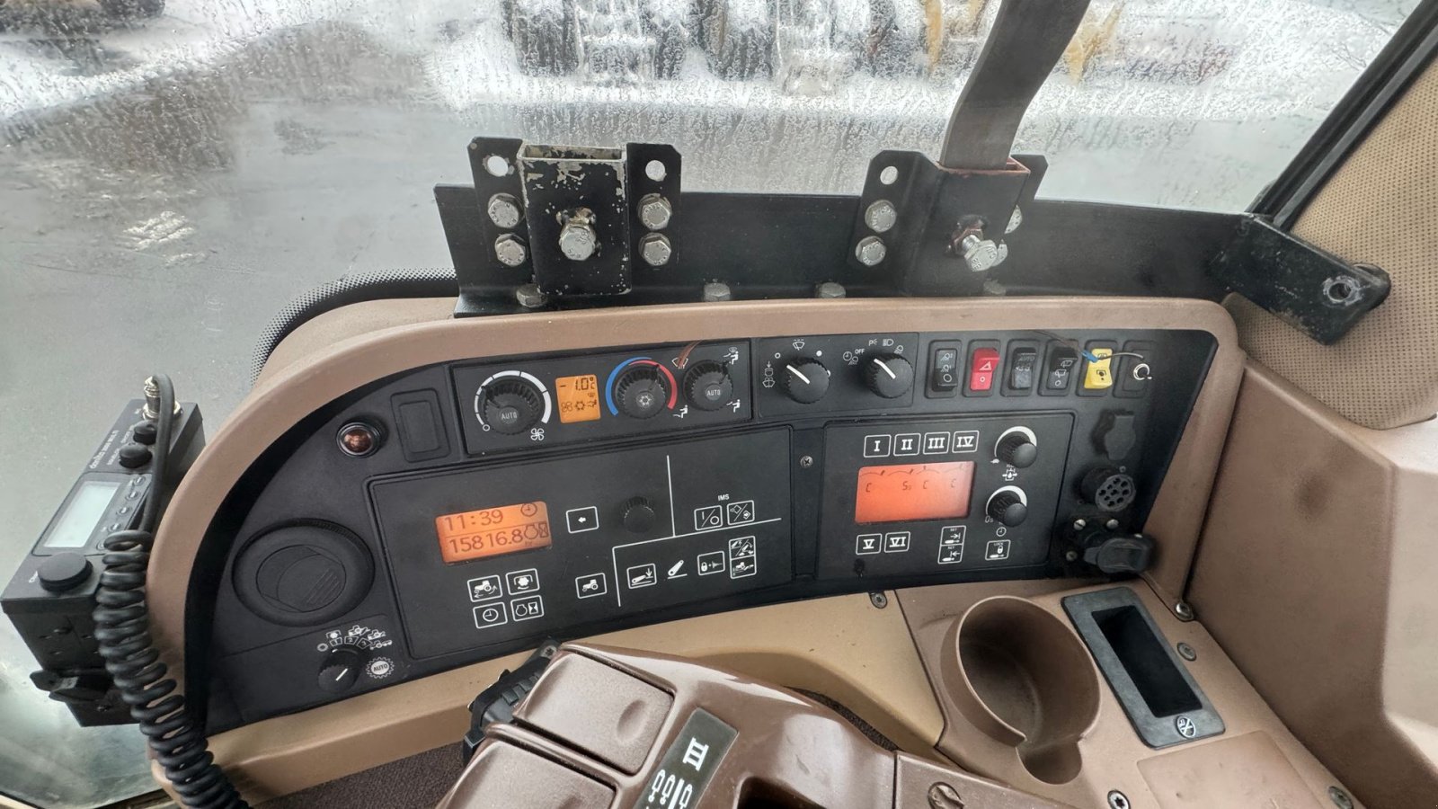 Traktor typu John Deere 7920 EKSTREM FLOT OG NÆSTEN NYE DÆK!, Gebrauchtmaschine v Nørager (Obrázok 19)