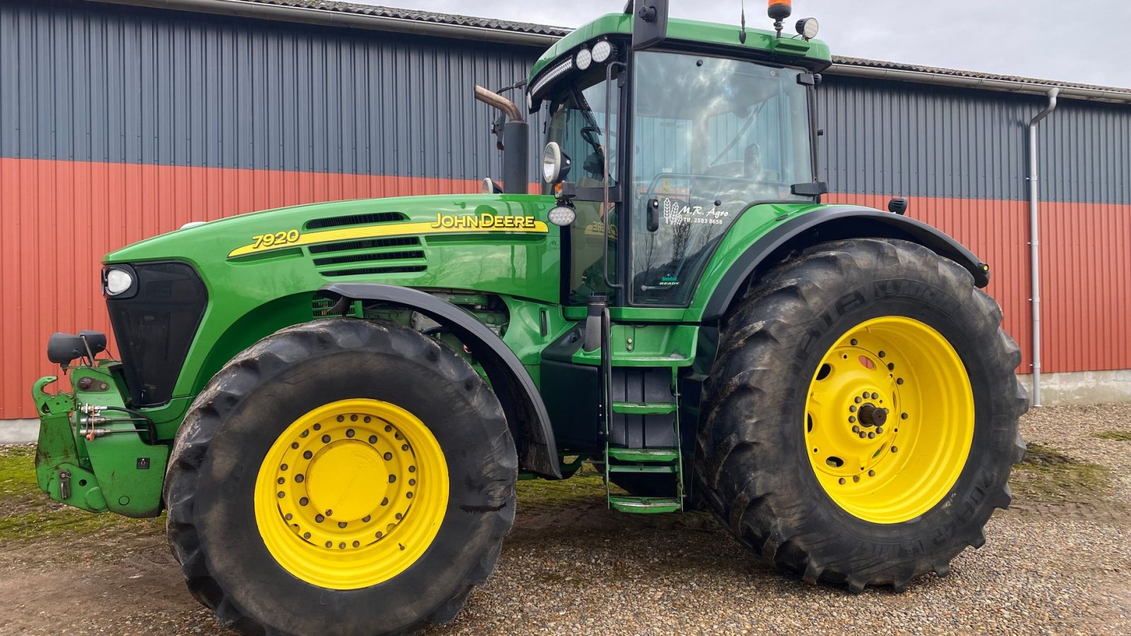 Traktor от тип John Deere 7920, Gebrauchtmaschine в Stoholm Jyll (Снимка 2)