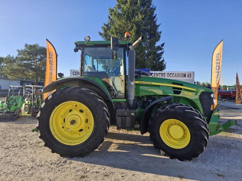 Traktor типа John Deere 7930, Gebrauchtmaschine в BRAY en Val (Фотография 1)