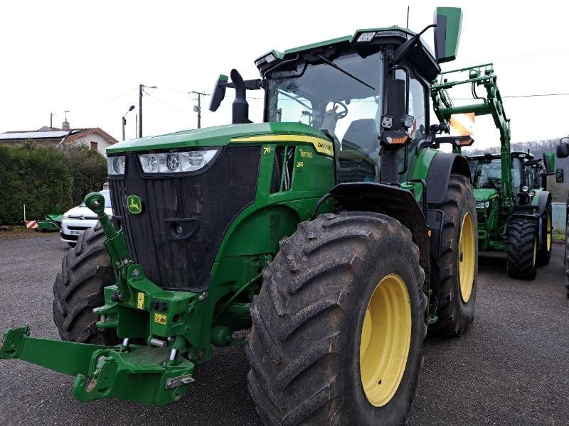 Traktor del tipo John Deere 7R 250, Gebrauchtmaschine en FRONCLES