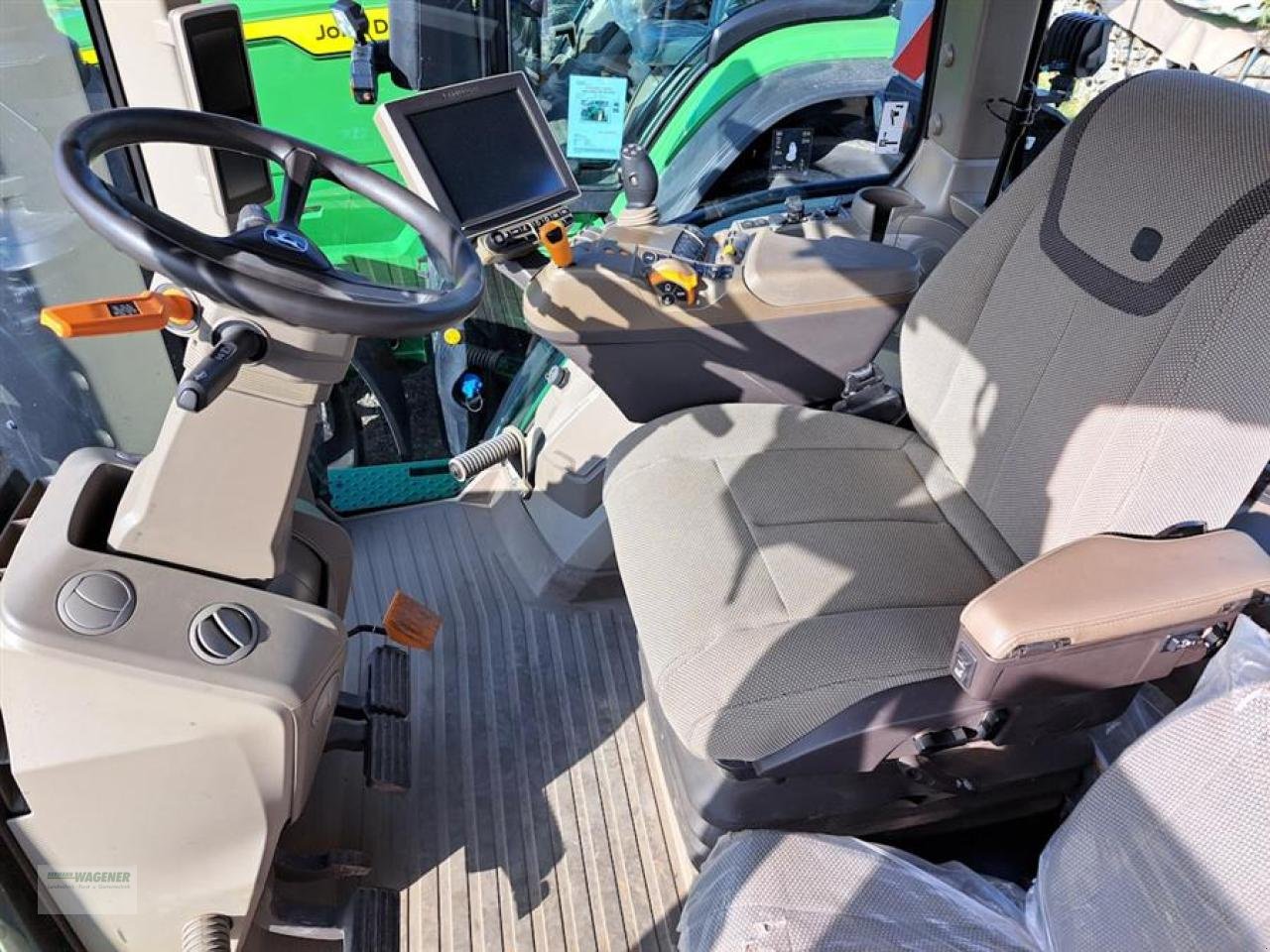Traktor van het type John Deere 7R 290  e23-40, Neumaschine in Bad Wildungen - Wega (Foto 3)