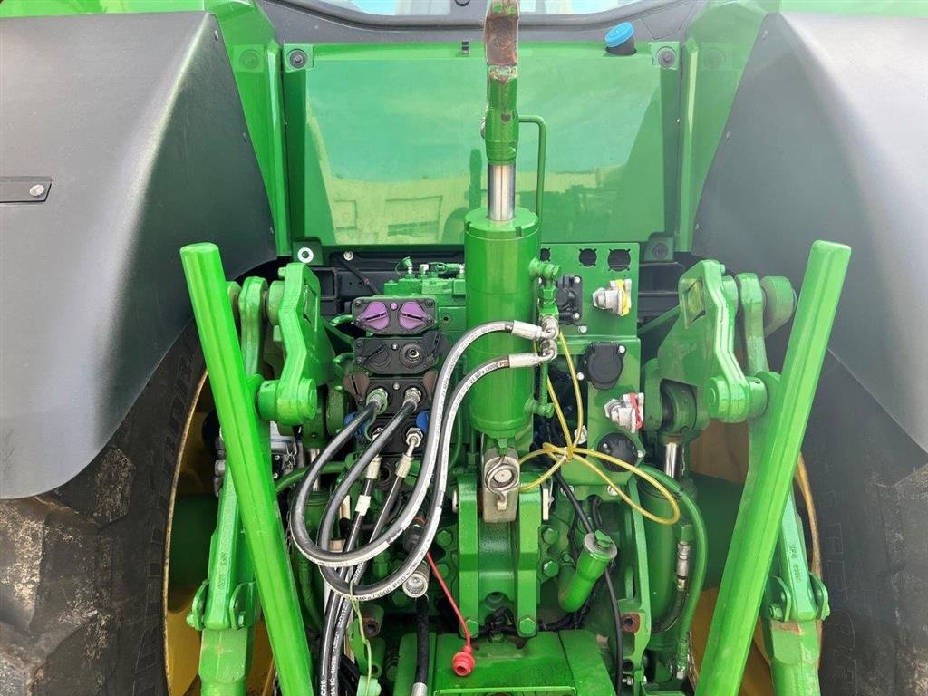 Traktor tipa John Deere 7R 290 SOLGT!!! Kun 600 timer. GPS klar. Stor monitor 4600 ( 10" ). Luftbremser. Hydrauliske bremser. E23 50 km/t., Gebrauchtmaschine u Kolding (Slika 5)