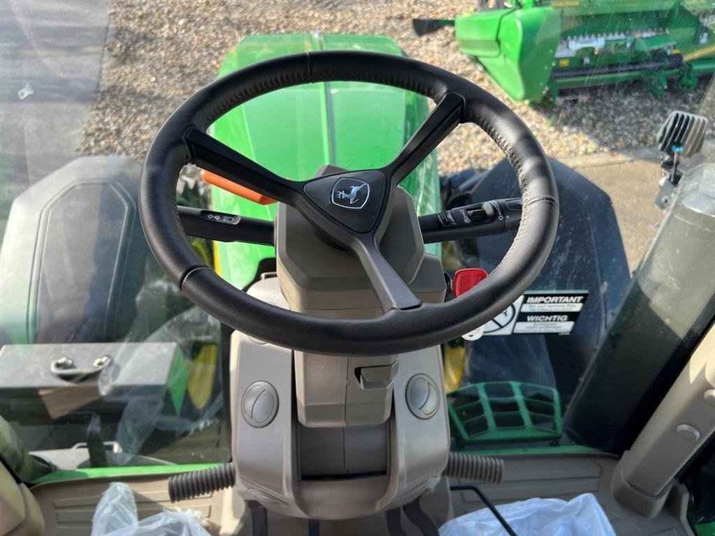 Traktor tipa John Deere 7R 290 SOLGT!!! Kun 600 timer. GPS klar. Stor monitor 4600 ( 10" ). Luftbremser. Hydrauliske bremser. E23 50 km/t., Gebrauchtmaschine u Kolding (Slika 14)
