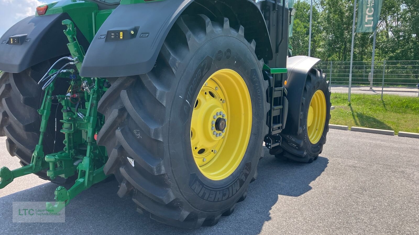 Traktor des Typs John Deere 7R 290, Neumaschine in Eggendorf (Bild 17)