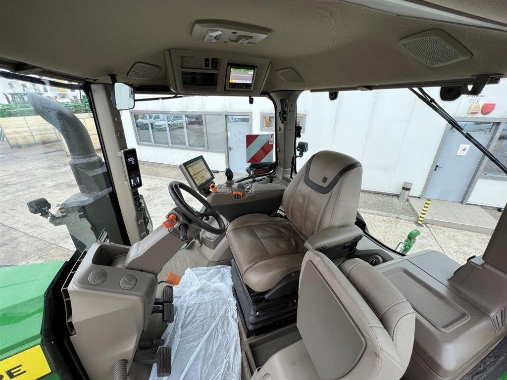 Traktor от тип John Deere 7R 310 GPS klar. Stor monitor 4600 ( 10" ). Luftbremser. Hydrauliske bremser. E23 50 km/t., Gebrauchtmaschine в Kolding (Снимка 17)