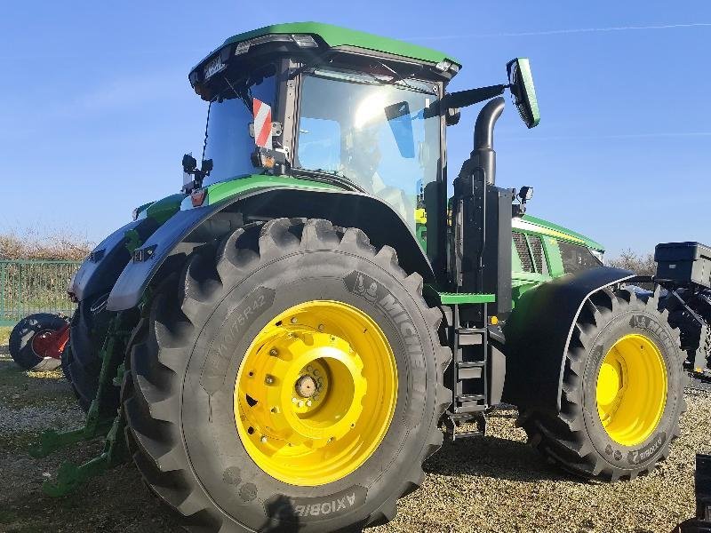 Traktor of the type John Deere 7R 310, Gebrauchtmaschine in SAINT GENEST D'AMBIERE (Picture 6)