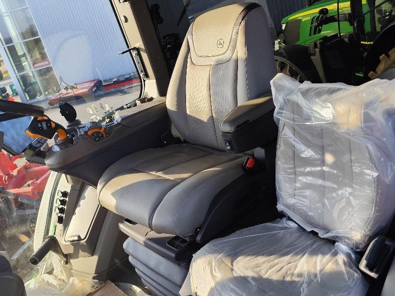 Traktor of the type John Deere 7R 310, Gebrauchtmaschine in SAINT GENEST D'AMBIERE (Picture 7)