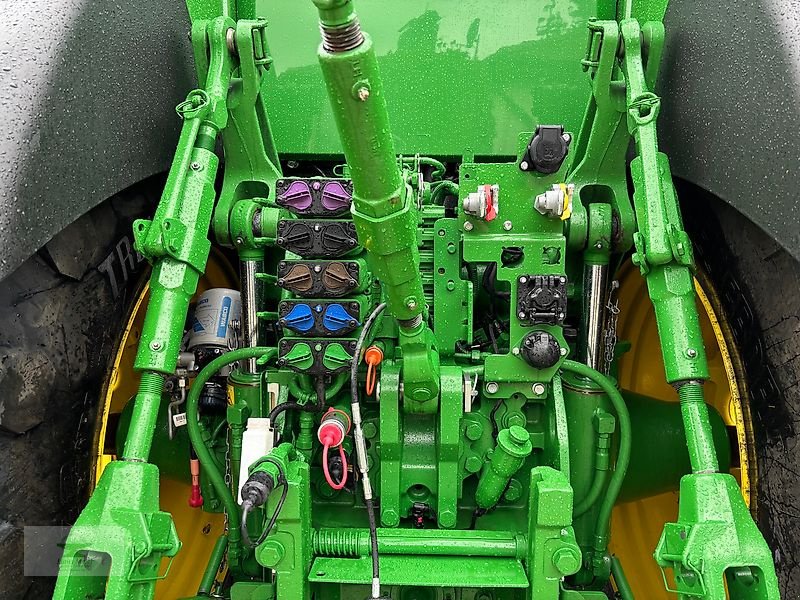 Traktor des Typs John Deere 7R 310, Vorführmaschine in Rubenow OT Groß Ernsthof (Bild 4)