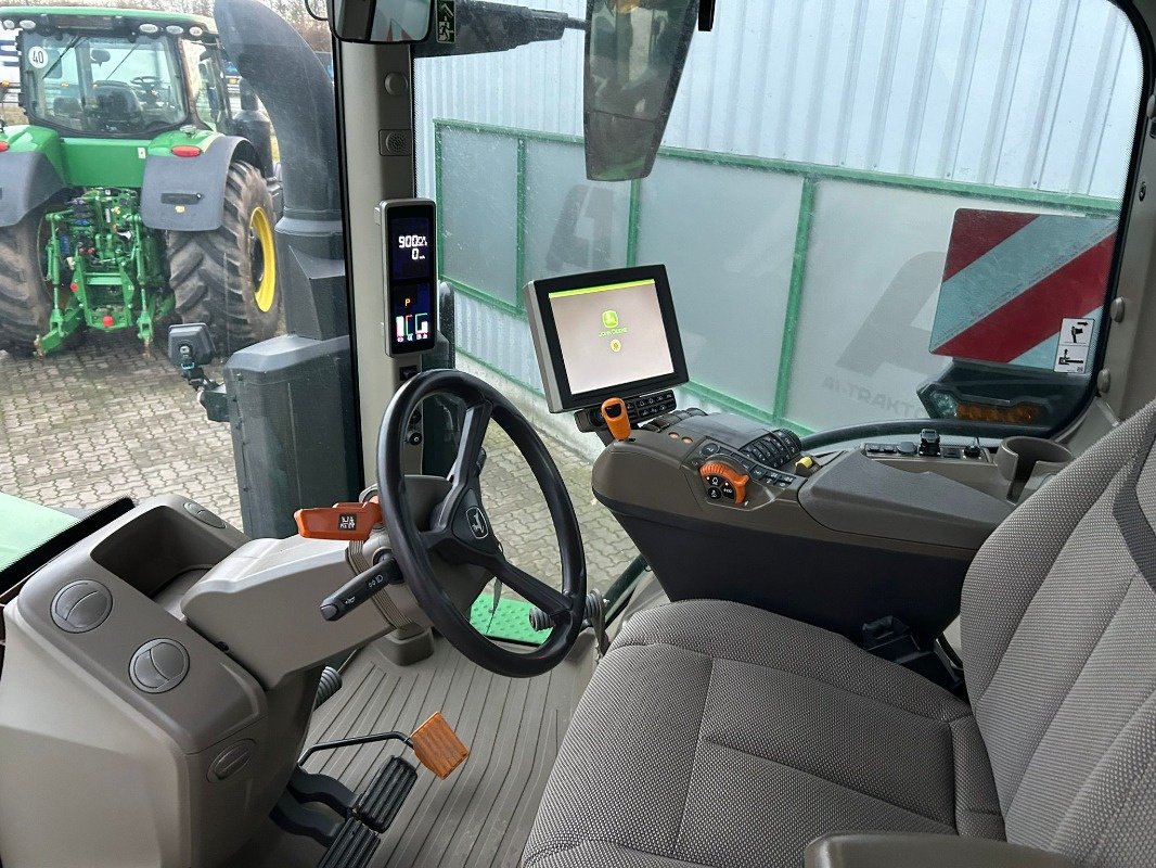 Traktor of the type John Deere 7R 330 e23, Gebrauchtmaschine in Sittensen (Picture 9)