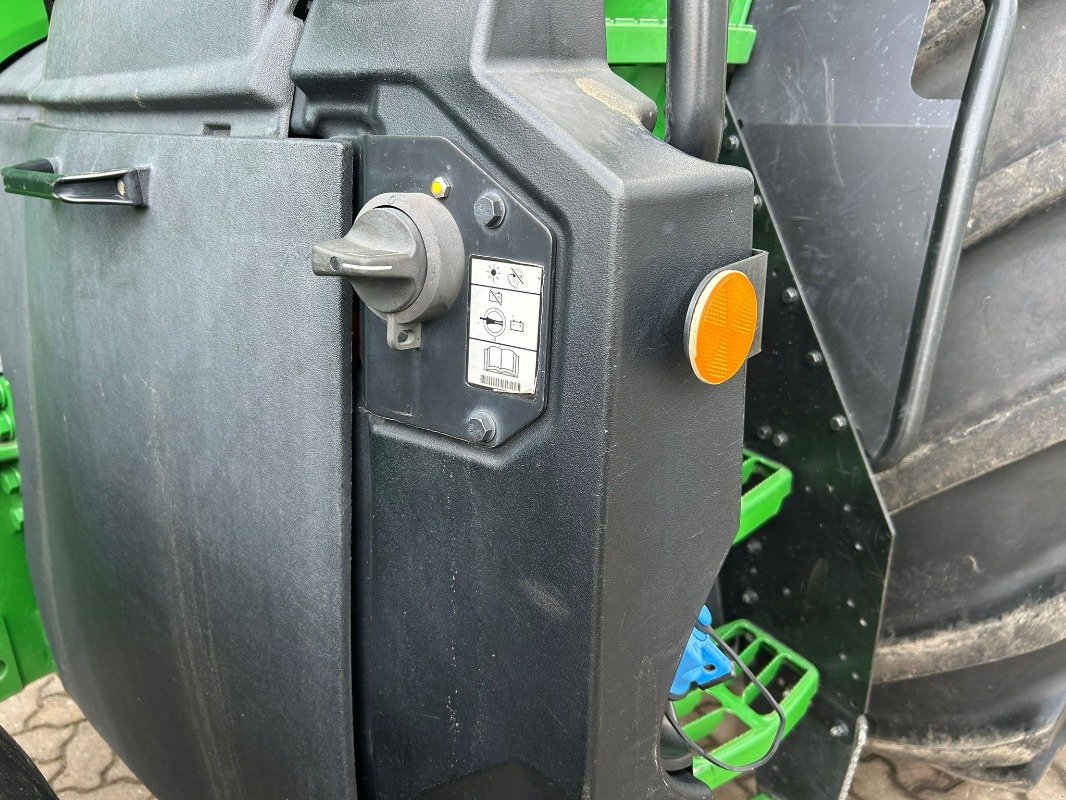 Traktor of the type John Deere 7R 330 e23, Gebrauchtmaschine in Sittensen (Picture 20)