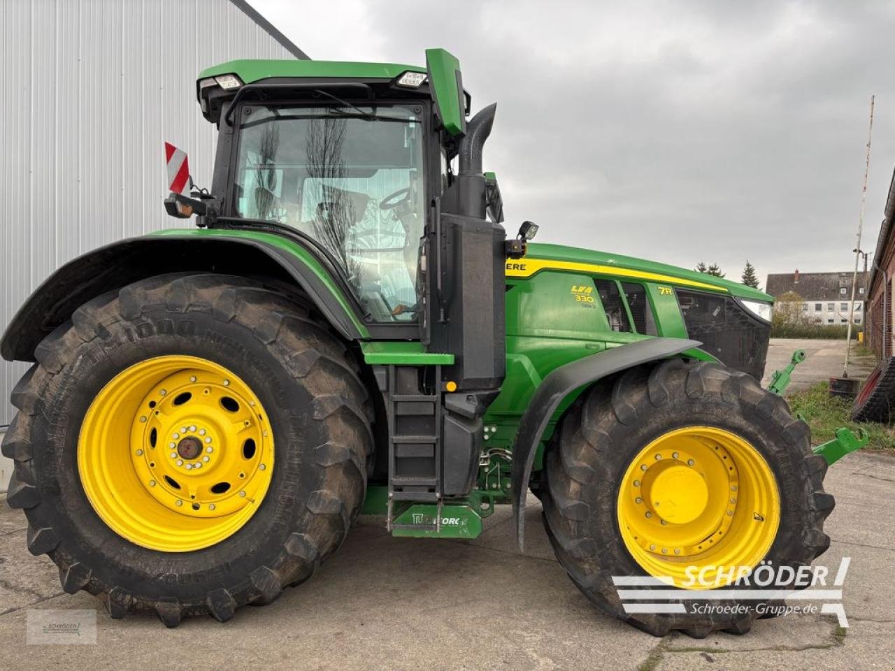 Traktor typu John Deere 7R 330 GEN2, Gebrauchtmaschine w Böhne (Zdjęcie 9)