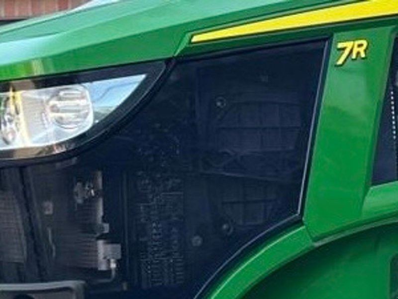 Traktor типа John Deere 7R 330 KUN 2700 TIMER!, Gebrauchtmaschine в Nørager (Фотография 1)
