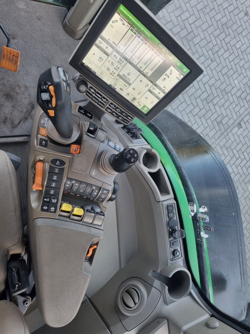 Traktor des Typs John Deere 7R 330 MY20 AP 50, Gebrauchtmaschine in Neubrandenburg (Bild 16)