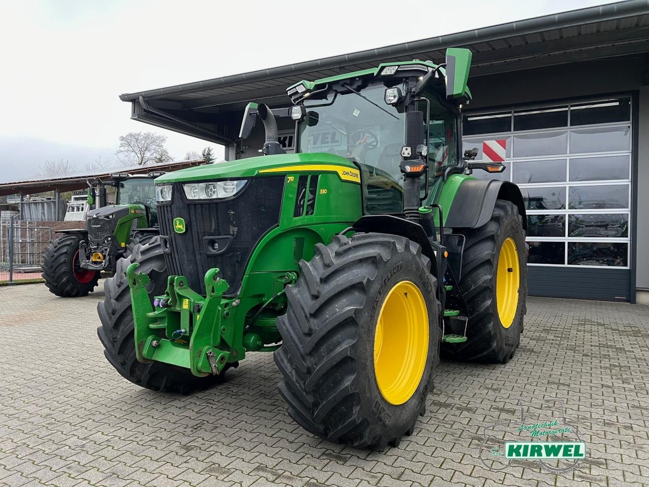 Traktor Türe ait John Deere 7R 330, Gebrauchtmaschine içinde Blankenheim (resim 2)