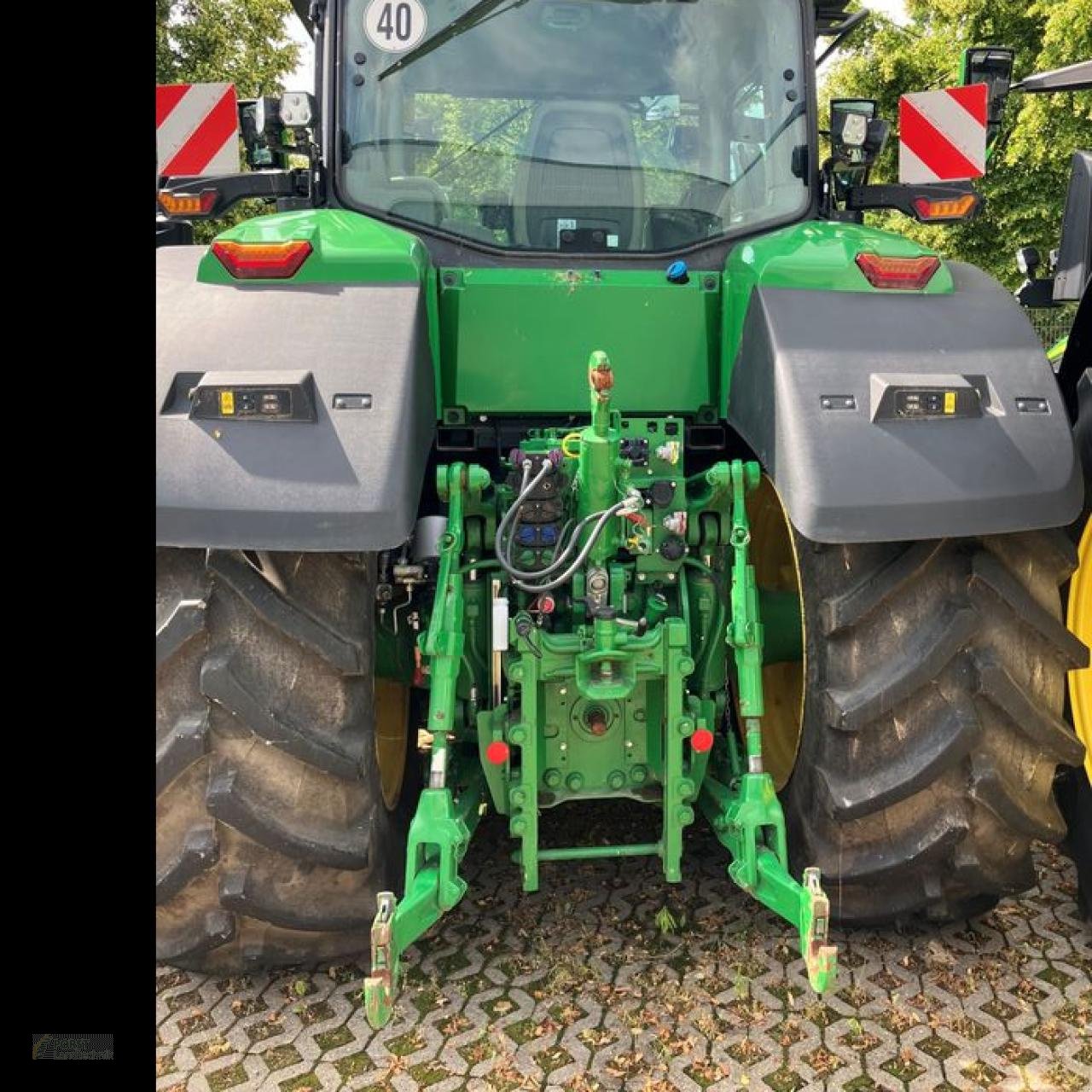Traktor типа John Deere 7R 330, Gebrauchtmaschine в Jahnatal (Фотография 2)