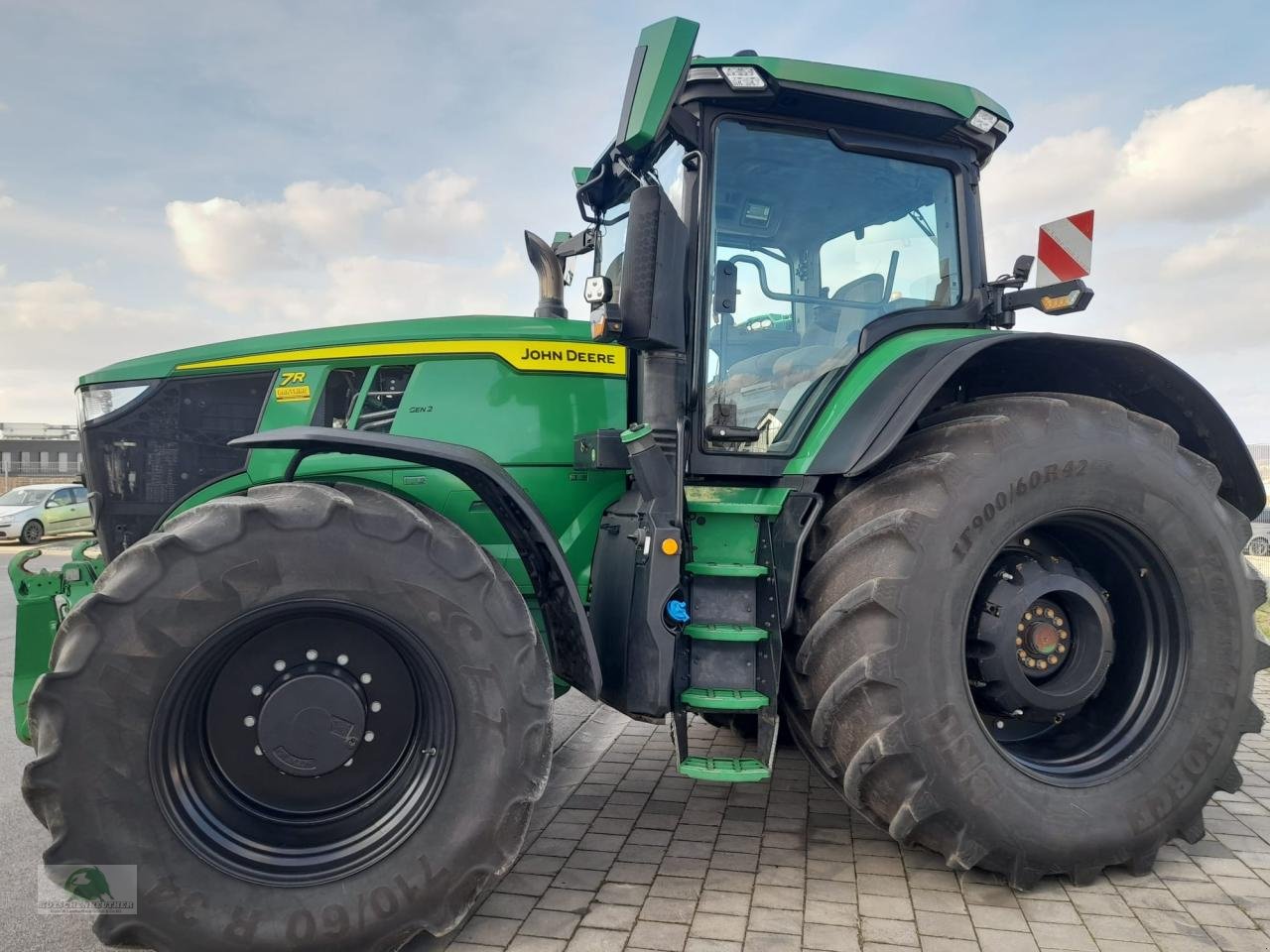 Traktor от тип John Deere 7R 330, Gebrauchtmaschine в Hofheim (Снимка 3)
