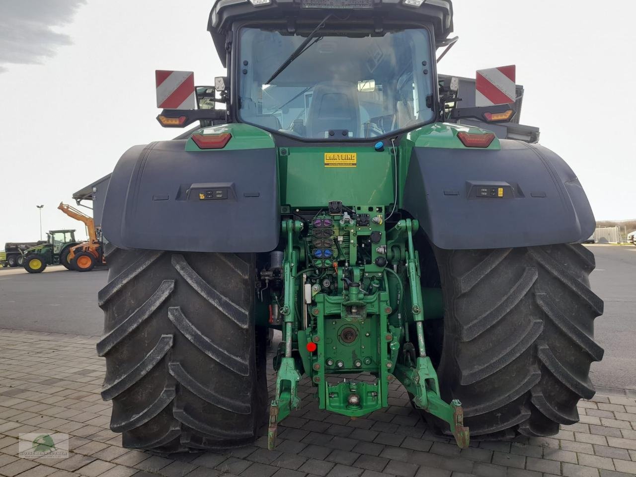 Traktor от тип John Deere 7R 330, Gebrauchtmaschine в Hofheim (Снимка 5)