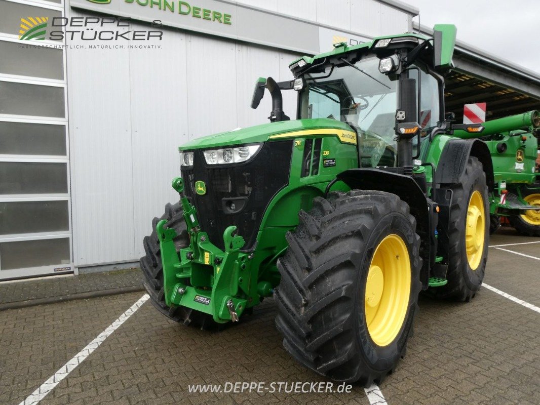 Traktor типа John Deere 7R 330, Gebrauchtmaschine в Lauterberg/Barbis (Фотография 1)