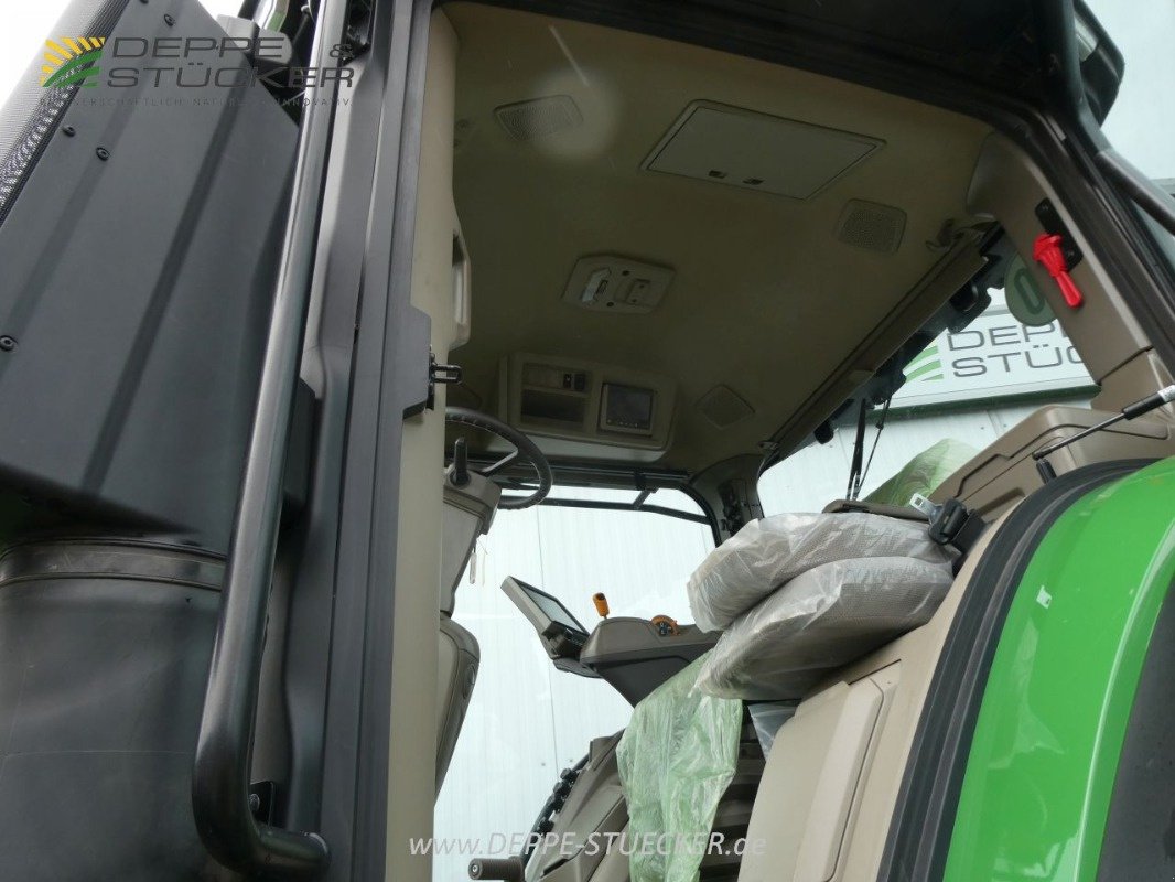 Traktor типа John Deere 7R 330, Gebrauchtmaschine в Lauterberg/Barbis (Фотография 11)