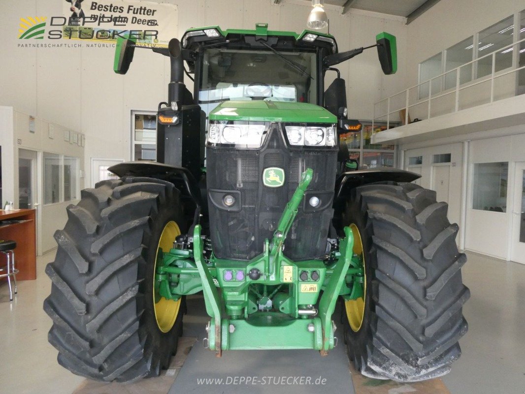 Traktor типа John Deere 7R 330, Gebrauchtmaschine в Lauterberg/Barbis (Фотография 3)