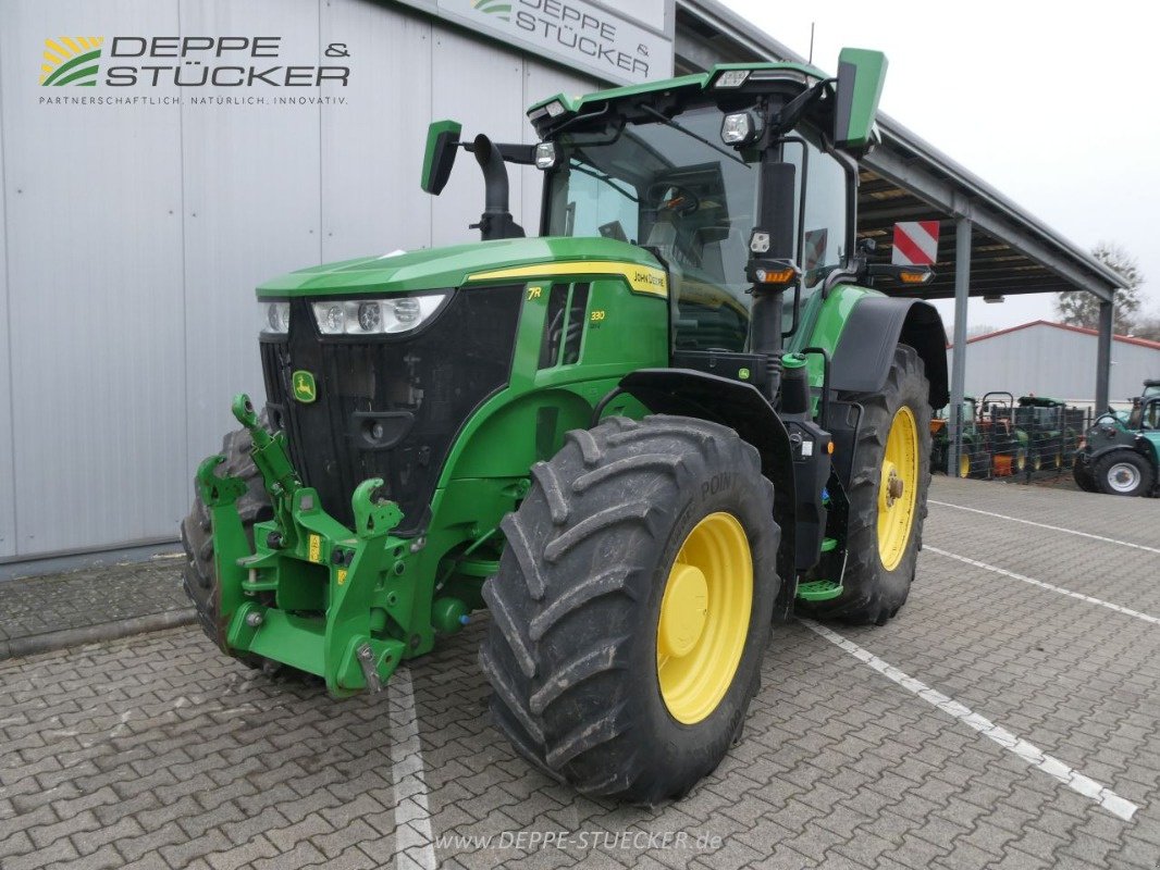Traktor типа John Deere 7R 330, Gebrauchtmaschine в Lauterberg/Barbis (Фотография 1)