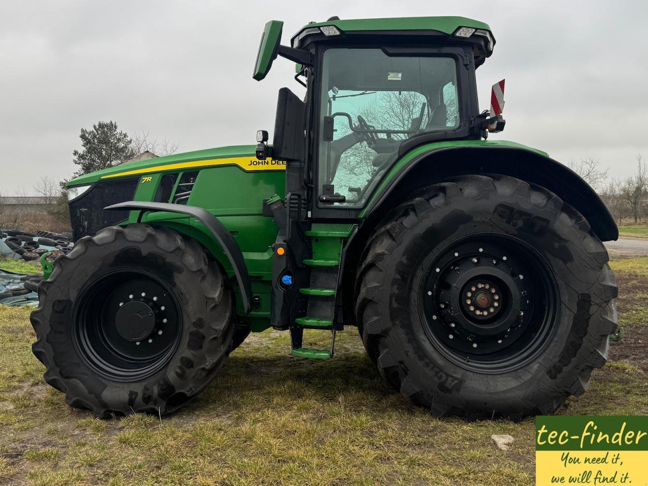 Traktor des Typs John Deere 7R 330, Gebrauchtmaschine in Könnern (Bild 2)