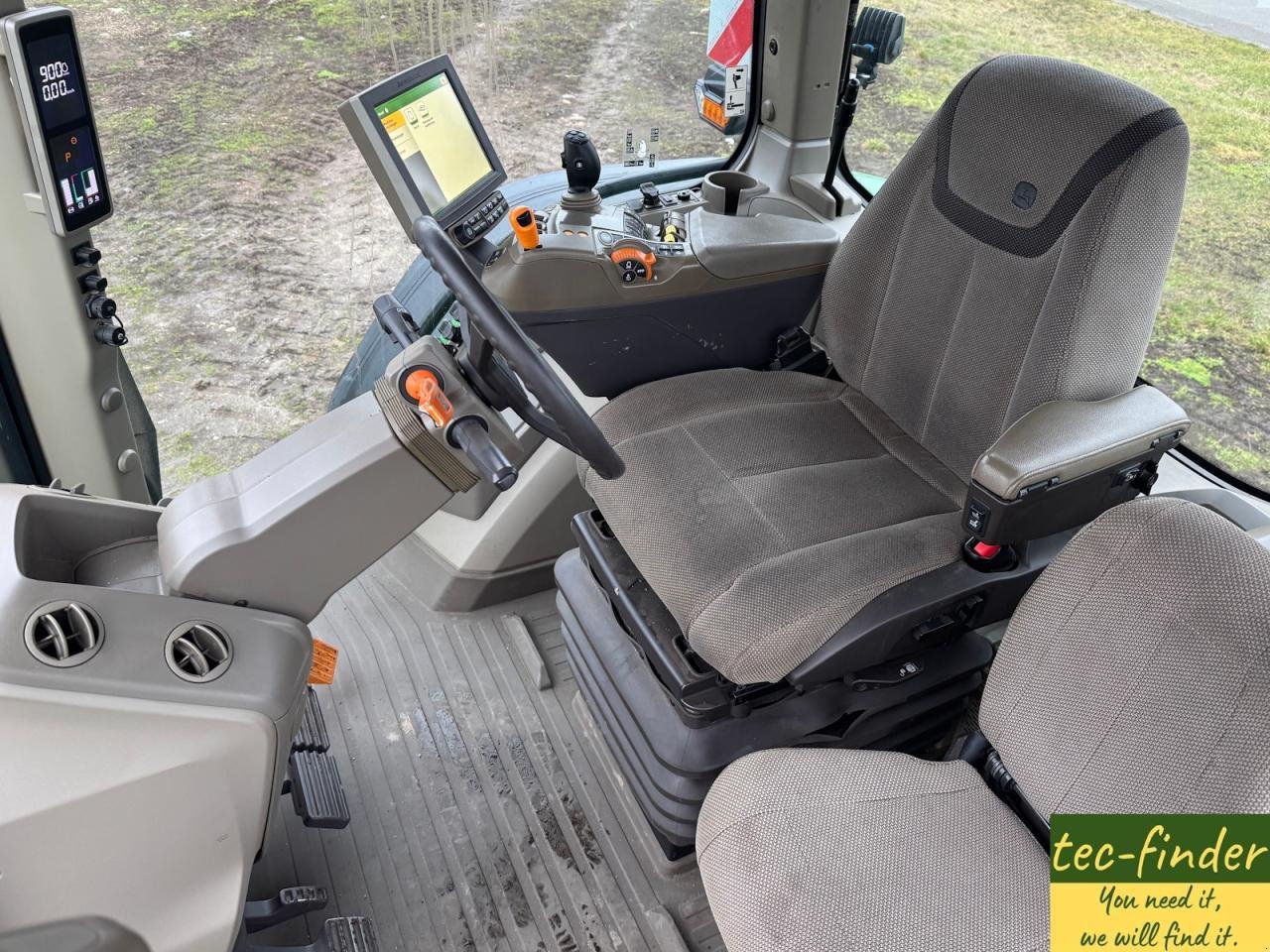 Traktor от тип John Deere 7R 330, Gebrauchtmaschine в Könnern (Снимка 9)