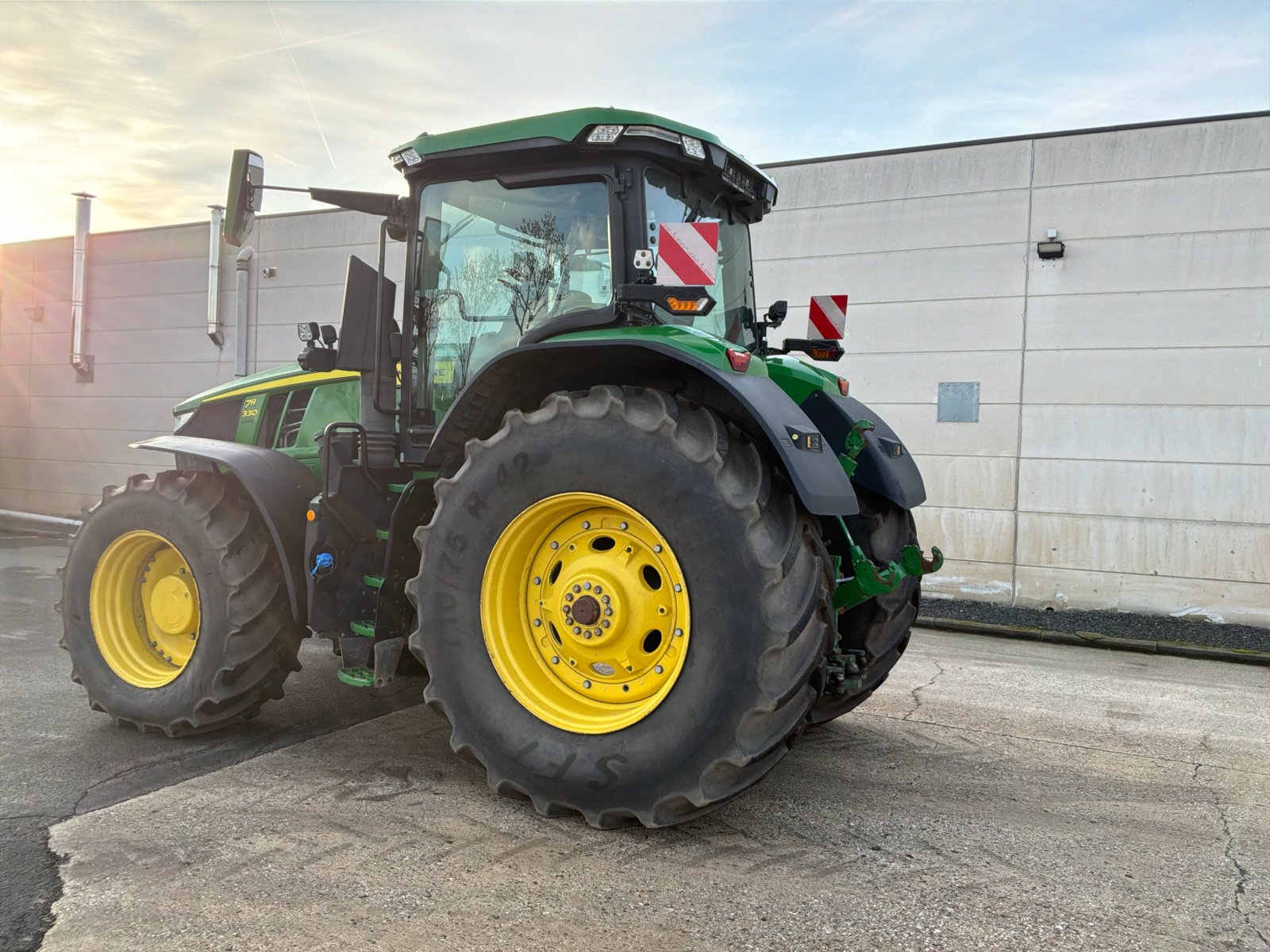 Traktor typu John Deere 7R 330, Gebrauchtmaschine v Aarschot (Obrázek 7)