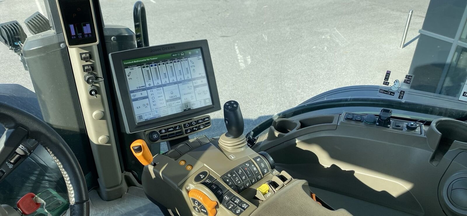 Traktor типа John Deere 7R 330, Vorführmaschine в Bruck/Leitha (Фотография 22)