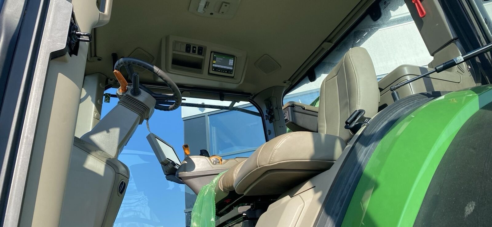 Traktor типа John Deere 7R 330, Vorführmaschine в Bruck/Leitha (Фотография 5)